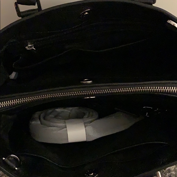 Black Michael Kors Handbag - Picture 4 of 5